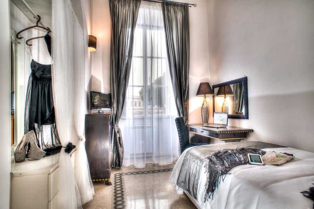 Romance Al Colosseo Room photo