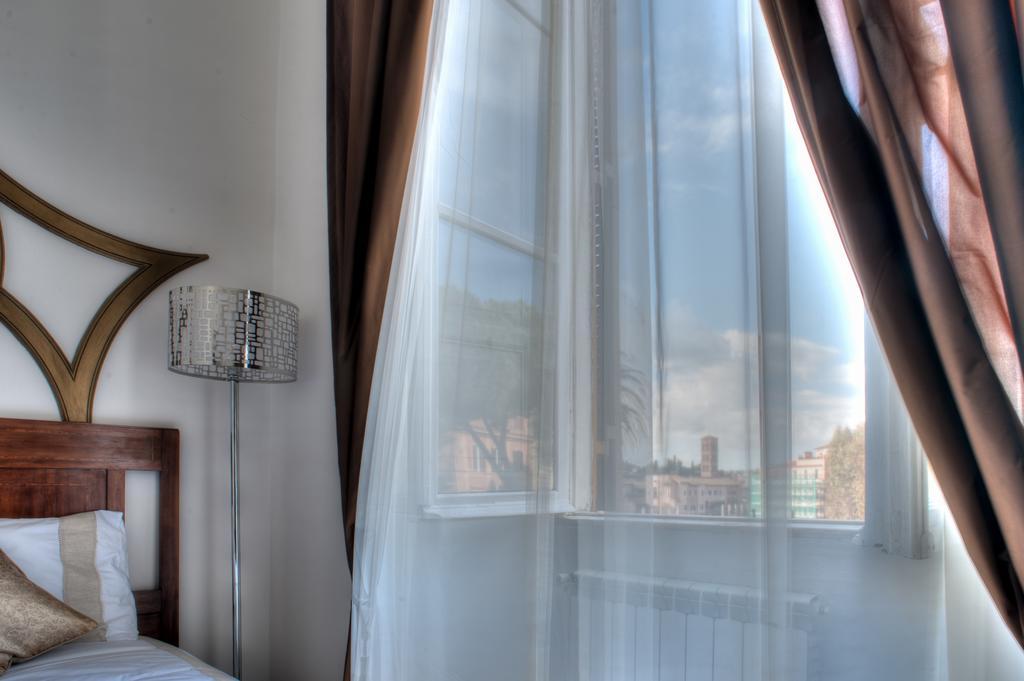 Romance Al Colosseo Room photo