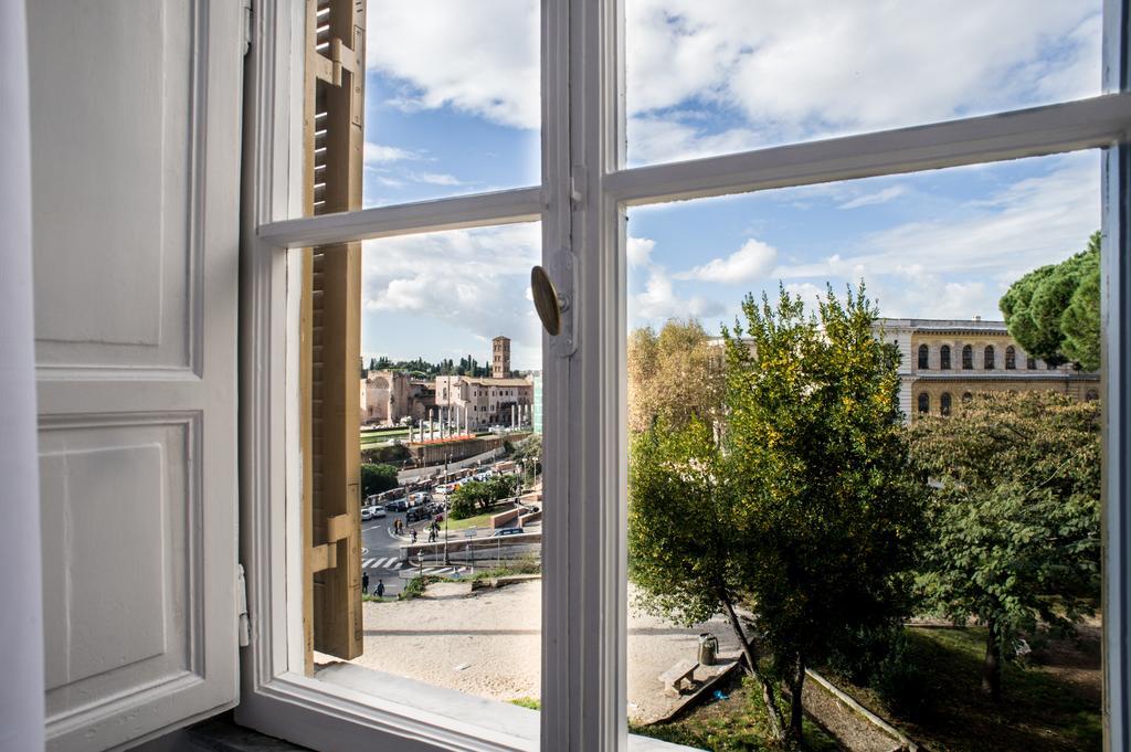 Romance Al Colosseo Room photo